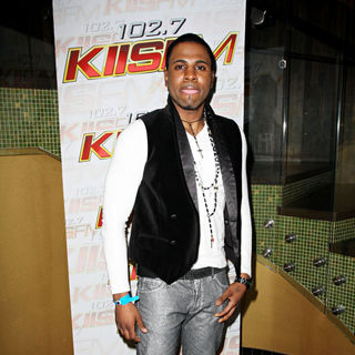 Jason Derulo in 102.7 KIIS FM & 98.7 FM 2nd Annual Grammy Gift Lounge