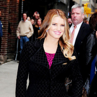 Jessica Simpson in Jessica Simpson outside the Ed Sullivan Theatre for the 'Late Show With David Letterman'