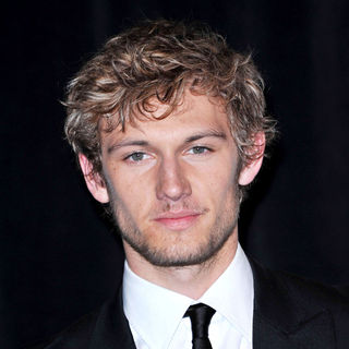 Alex Pettyfer in ShoWest 2010 Awards Ceremony - Press Room