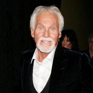 Kenny Rogers in Kenny Rogers The First 50 Years Television Special - Arrivals