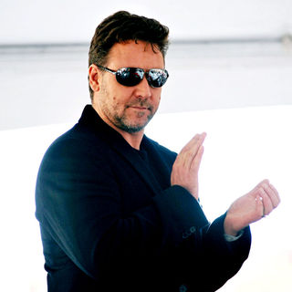 Russell Crowe in Russell Crowe is honoured with the 2404th star on the Hollywood Walk of Fame