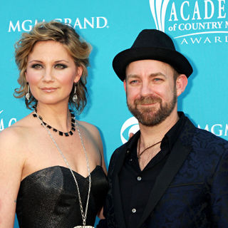 Sugarland in The 45th Annual Academy of Country Music Awards