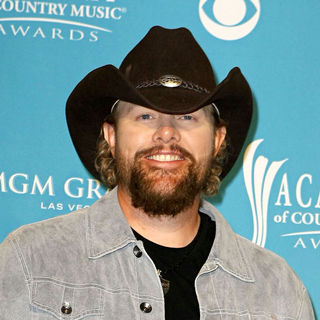 Toby Keith in The 45th Annual Academy of Country Music Awards - Press Room