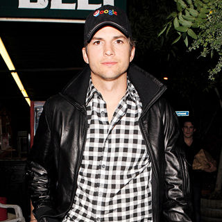 Ashton Kutcher in Ashton Kutcher, Demi Moore and Rumer Willis Leaving Pace Restaurant