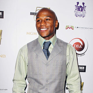 Floyd Mayweather, Jr. in Floyd Mayweather, Jr. Hosts His Official 'After Fight Party'