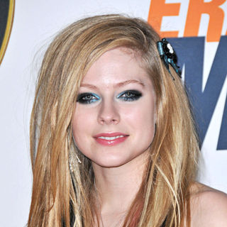 Avril Lavigne in The 17th Annual Race To Erase MS - wenn2835831