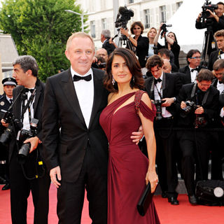 Francois-Henri Pinault, Salma Hayek in 2010 Cannes International Film Festival - Day 1 - 'Robin Hood' Premiere - Red Carpet Arrivals