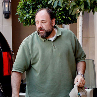 James Gandolfini in James Gandolfini Celebrities leaving a gifting suite