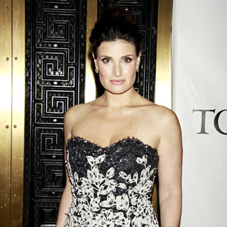 Idina Menzel in The 64th Tony Awards - Arrivals