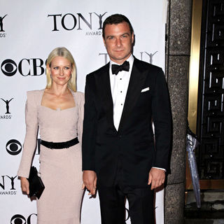 Naomi Watts, Liev Schreiber in The 64th Tony Awards - Arrivals