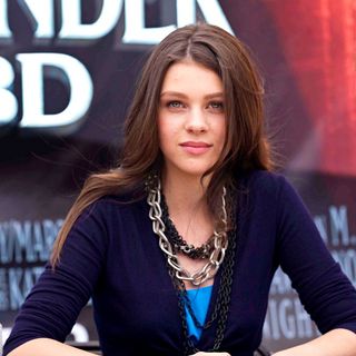 Jackson Rathbone and Nicola Peltz Hold A Signing and PA Session