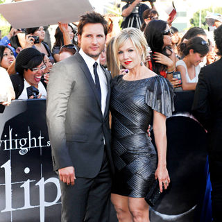 Peter Facinelli, Jennie Garth in 2010 Los Angeles Film Festival - Premiere of 'The Twilight Saga's Eclipse' - Arrivals