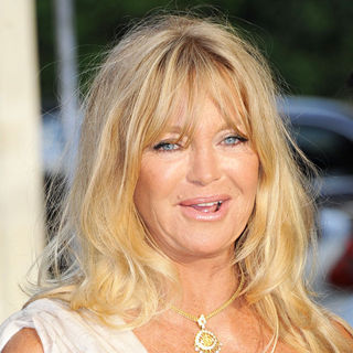 Goldie Hawn in Elephant Parade - Auction