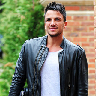 Peter Andre in Peter Andre Out and About in Surrey with His Laptop