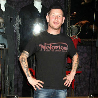 Corey Taylor in Hard Rock Hotel Unveils Its New Corey Taylor Case