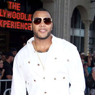 Flo Rida in Los Angeles Premiere of 'Step Up: 3D' - Arrivals