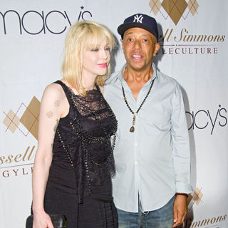 Courtney Love, Russell Simmons in Russell Simmons's ARGYLECULTURE Fall 2010 Menswear Presentation - Arrivals
