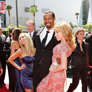 Kristin Chenoweth, Isaiah Mustafa, Kathy Griffin in 2010 Creative Arts Emmy Awards - Arrivals
