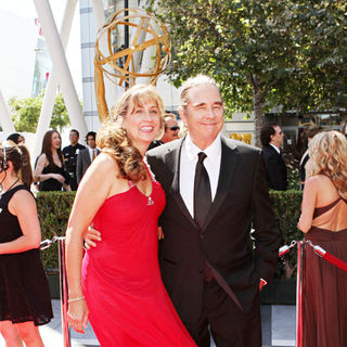 Wendy Treece, Beau Bridges in 2010 Creative Arts Emmy Awards - Arrivals