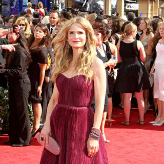 Kyra Sedgwick in The 62nd Annual Primetime Emmy Awards