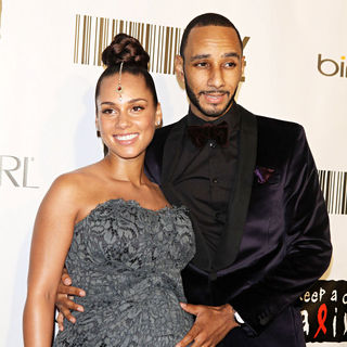 Alicia Keys, Swizz Beatz in The 2010 'Keep A Child Alive' Black Ball - Arrivals