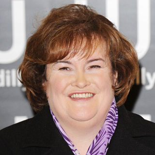 Susan Boyle in Susan Boyle Signs Copies of Her Autobiography 'The Woman I Was Born to Be'
