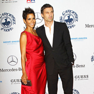 Halle Berry, Olivier Martinez in The 32nd Annual Carousel of Hope Ball - Arrivals