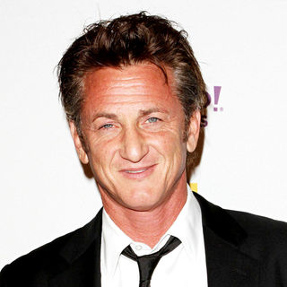 Sean Penn in 14th Annual Hollywood Awards Gala Presented by Starz