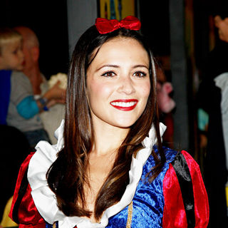 Italia Ricci in Los Angeles Premiere of 'Megamind'