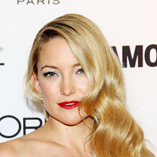 Kate Hudson in Glamour Women of The Year Awards 2010 - Inside Arrivals