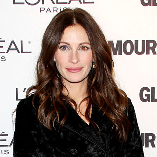 Julia Roberts in Glamour Women of The Year Awards 2010 - Inside Arrivals