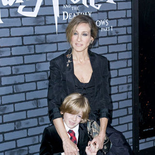 James Wilkie Broderick, Sarah Jessica Parker in The Premiere of 'Harry Potter and the Deathly Hallows: Part I'