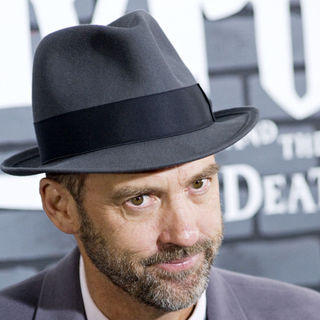 Anthony Edwards in The Premiere of 'Harry Potter and the Deathly Hallows: Part I' - wenn3100473