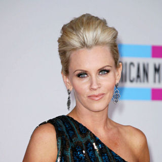 2010 American Music Awards - Arrivals