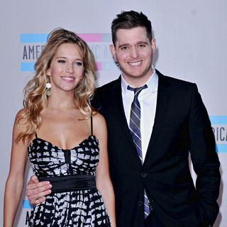 Luisana Lopilato in 2010 American Music Awards - Arrivals - wenn3110794