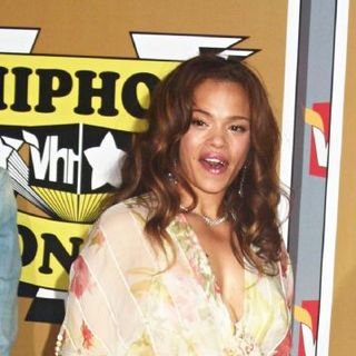 Faith Evans in 2005 VH1 Hip Hop Honors - Arrivals
