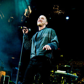 The 2010 B96 Jingle Bash Show