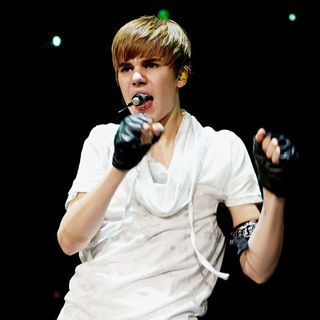 Justin Bieber in The 2010 B96 Jingle Bash Show
