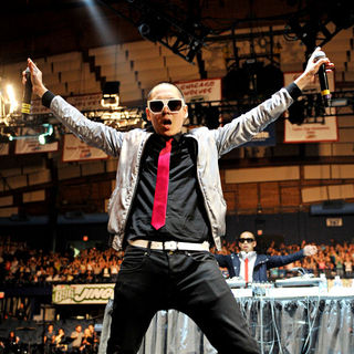 Far East Movement in The 2010 B96 Jingle Bash Show