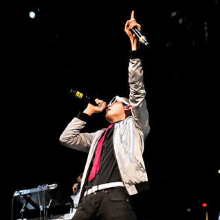 Far East Movement in The 2010 B96 Jingle Bash Show