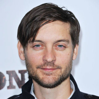 Tobey Maguire in Screening of 'Country Strong' - Arrivals