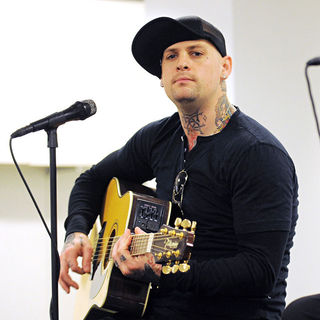 Benji Madden in Good Charlotte Performing An Acoustic Concert