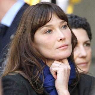 Carla Bruni Watches President Nicolas Sarkozy Addresses Citizens Working for Culture and Knowledge - wenn3174192
