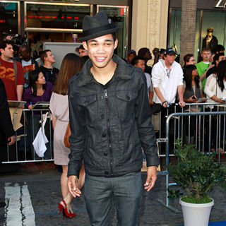 Roshon Fegan in Gnomeo and Juliet World Premiere - Arrivals