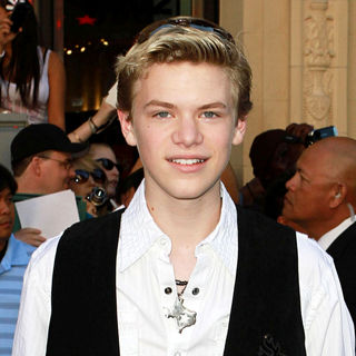 Kenton Duty in Gnomeo and Juliet World Premiere - Arrivals