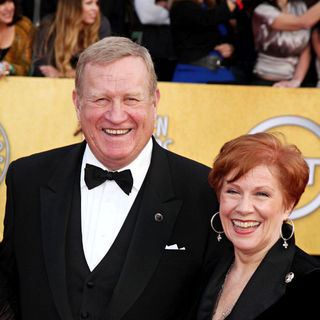 Ken Howard, Roberta Reardon in The 17th Annual Screen Actors Guild Awards (SAG Awards 2011) - Arrivals
