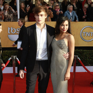 Naya Rivera in The 17th Annual Screen Actors Guild Awards (SAG Awards 2011) - Arrivals