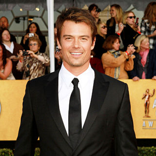 Josh Duhamel in The 17th Annual Screen Actors Guild Awards (SAG Awards 2011) - Arrivals