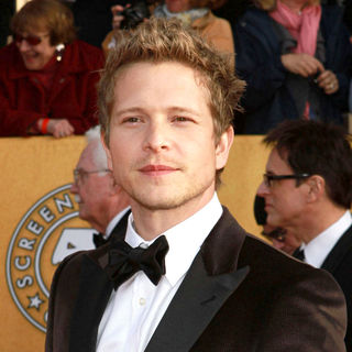 Matt Czuchry in The 17th Annual Screen Actors Guild Awards (SAG Awards 2011) - Arrivals