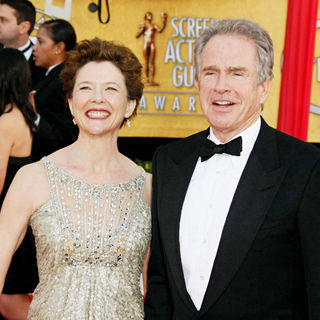 Annette Bening, Warren Beatty in The 17th Annual Screen Actors Guild Awards (SAG Awards 2011) - Arrivals